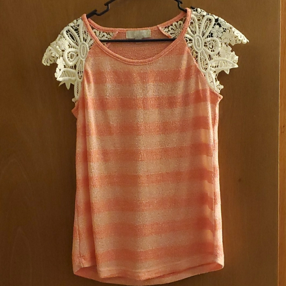 Women's Top